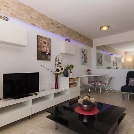 Santa Maria 102 - One Bed * Costa Adeje (Tenerife)