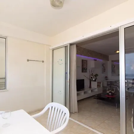 Santa Maria 102 - One Bed